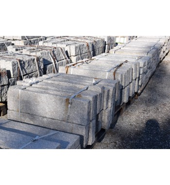 Leistensteine Granit gespalten grau ca. 10x25x100 cm