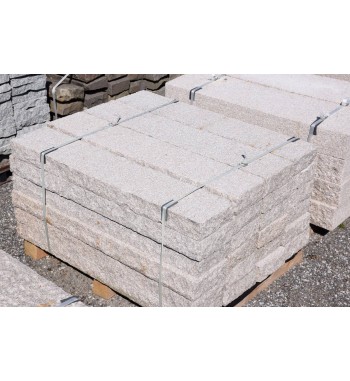 Palisaden Granit grau-rosa gestockt 8x20x100 cm
